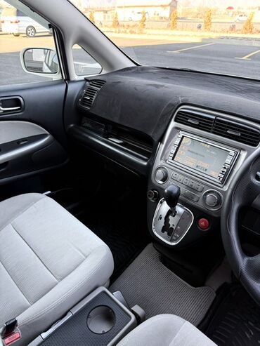 Honda: Honda Stream: 2003 г., 2 л, Автомат, Бензин, Минивэн — 6