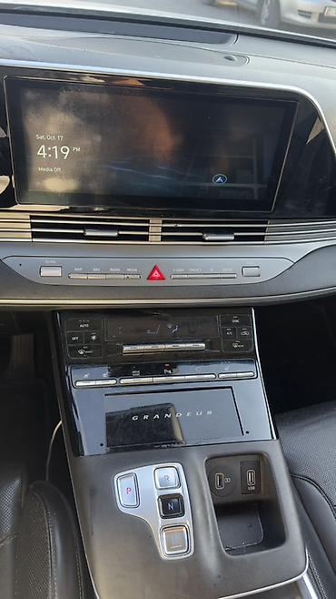 wuling starlight 730: Hyundai Grandeur: 2020 г., 3 л, Автомат, Газ, Седан — 10