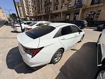 Hyundai Elantra: 2020 г., Автомат, Бензин, Седан