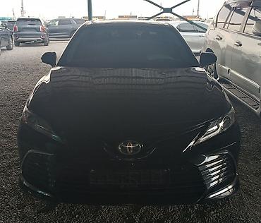 Toyota Camry: 2021 г., 2.5 л, Автомат, Гибрид, Седан