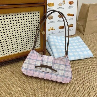 Çantalar: Çiyin çantası, Yeni — 12