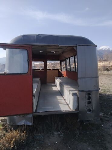 Вагоны: Продаю бутку из старого автобуса.
Внутри все отремонтировано ❗