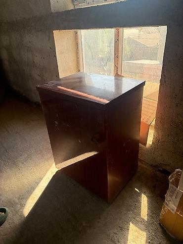 12 pro barter: Çayka 132M tikiş maşını – dolablı komplekt - Model: Чайка-132M — 2