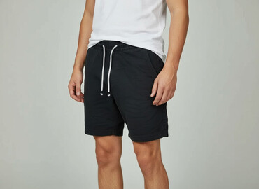 sandały na słupku ccc: Bershka, Shorts for men, size S (EU 36)