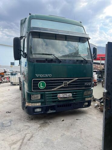 седельные тягачи бу: Грузовик, Volvo, Стандарт