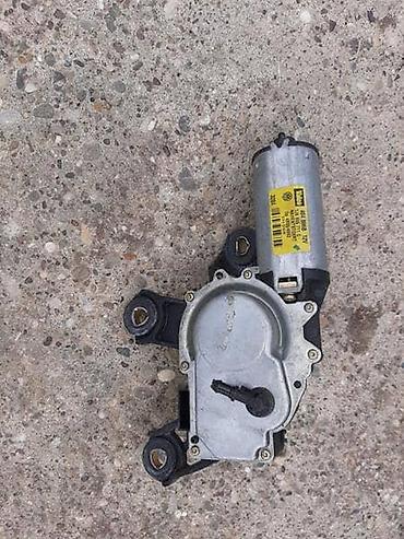 MOTOR BRISACA ZA VOLKSWAGEN GOLF 4 | Motor brisaca zadnjih vrata za