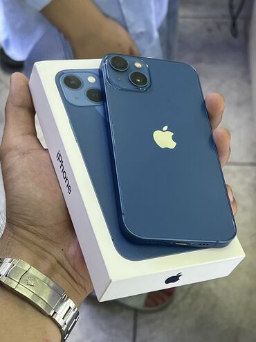 Apple iPhone: IPhone 13, Б/у, 128 ГБ, Синий, Защитное стекло, Чехол, Коробка, 86 %