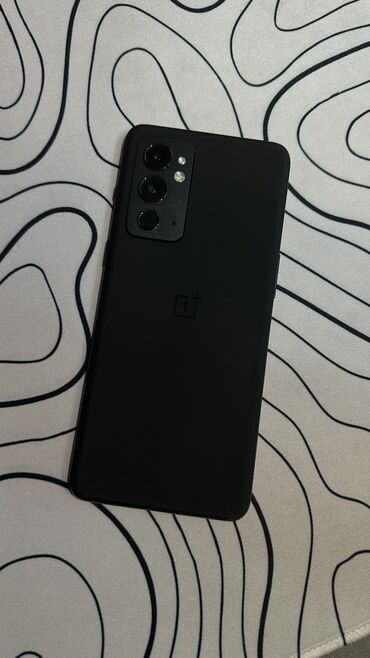 телефон кнопочный: OnePlus 9RT, Б/у, 256 ГБ, цвет - Черный