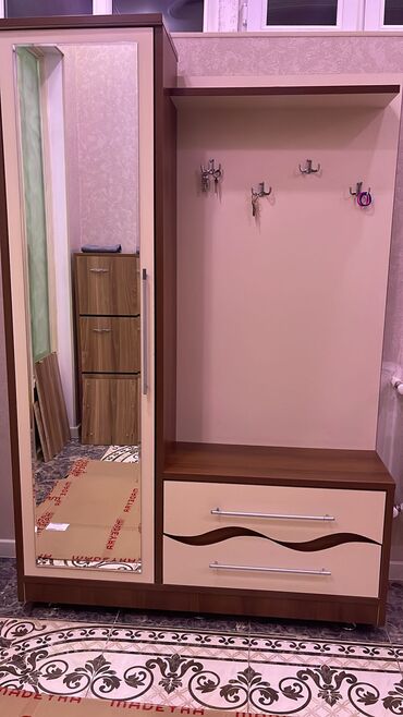 Çarpayılar: Açılan, 1 qapı Düz dolab, Dəhliz dolabı