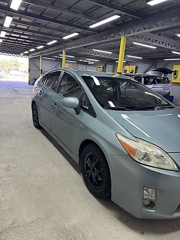 Toyota: Toyota Prius: 2015 г., 1.8 л, Вариатор, Гибрид, Хэтчбэк — 3