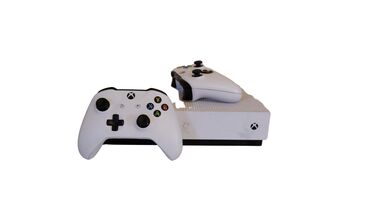 пасуда мойка жумуш: Xbox series one s
2 белых контролера и game pass на 14 дней в подарок