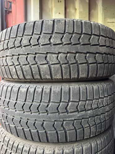 Шины: Шины 215 / 55 / R 17, Зима, Б/у, Пара, Легковые, Китай, Pirelli