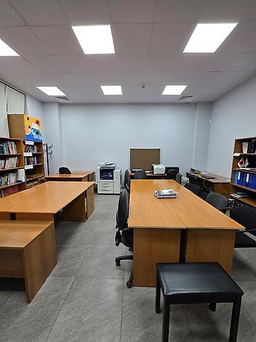 Аренда помещений свободного назначения: Сдается 2 этажное коммерческое помещение 540 кв м Адрес - — 7