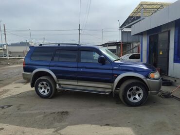срочно продаю в связи с переездом: Mitsubishi Montero: 2001 г., 3 л, Газ, Внедорожник