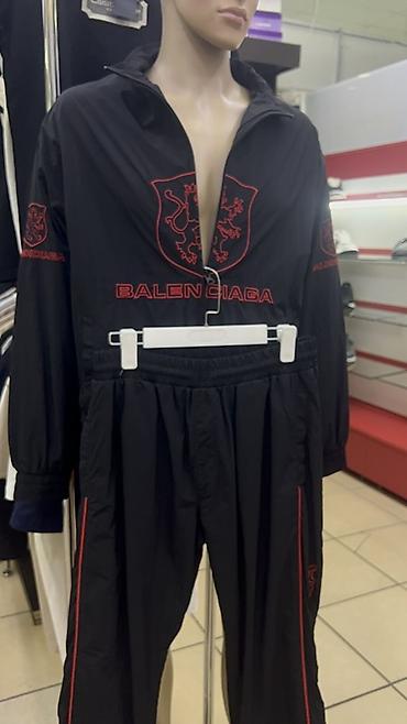 nike tech flecce: Спортивный костюм мужской, черный с красными акцентами. - Комплект — 1