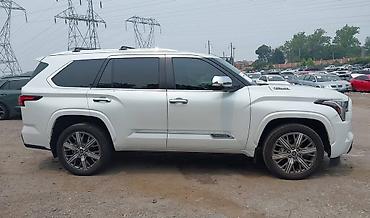 sequia: Toyota Sequoia: 2023 г., 3.4 л, Автомат, Гибрид, Внедорожник — 9