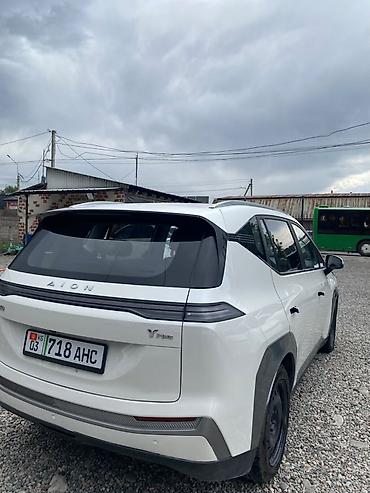 aion v plus 2022: Электромобиль Aion Y Plus, белый цвет, кузов кроссовер. Основные — 4