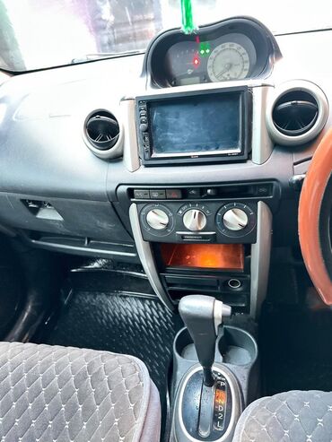 Toyota: Toyota ist: 2002 г., Автомат, Бензин, Хэтчбэк — 11