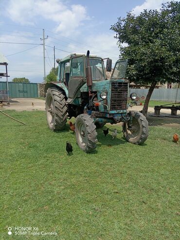 Ford: Traktor və otbiçən komplekti - Model: MTZ tipli təkərlı traktor