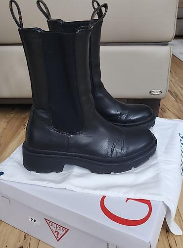 nike soft: GUESS ženske kožne čizme – Chelsea/ankle model, br 38 - Brend: GUESS — 7
