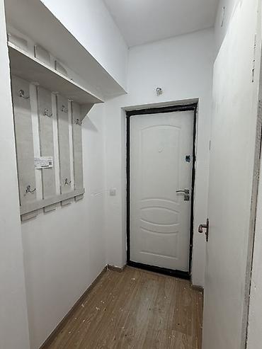 4 комнотная квартира: 1 комната, 23 м², Малосемейка, 4 этаж, Косметический ремонт — 5