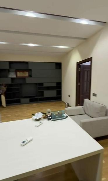 Kommersiya daşınmaz əmlakı: Təcili Satılır ✅ Yeni Təzə Binanın Altı ✅ 100 kv Obyekt ✅ Ofis Cüzi — 1