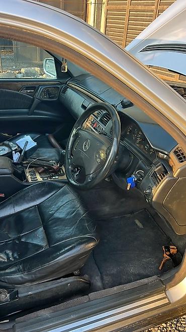 Mercedes-Benz: Mercedes-Benz E-Class: 1999 г., 3.2 л, Автомат, Бензин, Седан — 12