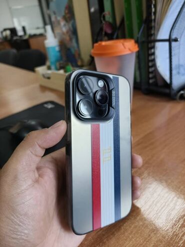 органическое стекло: Прозрачный чехол для iPhone 14 Pro с усиленными углами и защитой