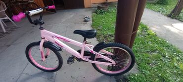 bicikla za devojčice: Dečiji bicikli. Nije nov ali je jako malo vozen