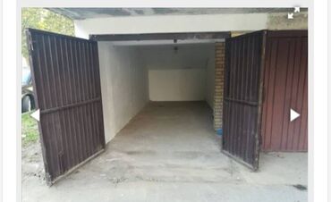 Garaže: Izdajem garazu u bloku 63 (Novi Beograd), površine 18m2. MESECNA