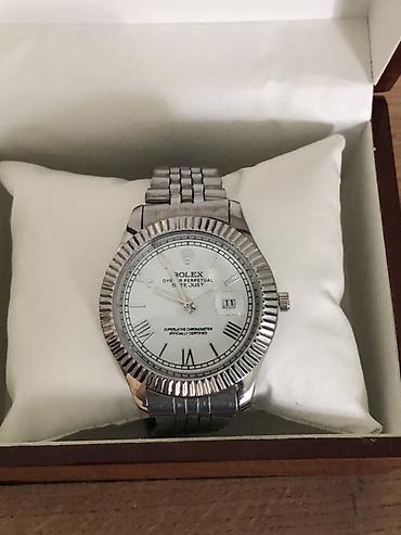 qizil saat kreditle: Məhsul: Rolex qol saatı (tam qablaşdırma ilə) Təsvir: - Korpus: polad — 5