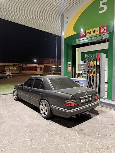 Mercedes-Benz: Mercedes-Benz E-Class: 1994 г., 3.2 л, Автомат, Бензин, Седан — 8