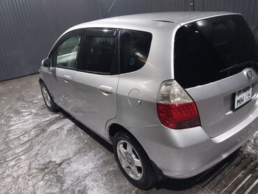 продажа хонда фит в бишкеке: Honda Fit: 2002 г., 1.3 л, Автомат, Бензин