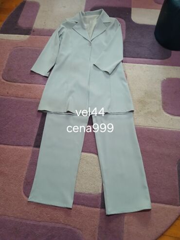 Sakoi: Ženska odeća – više komada 1) Kratki blejzer od tvida - Boja: crna sa — 3