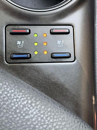 argb controller: Toyota Camry: 2021 г., 2.5 л, Автомат, Бензин, Седан — 5