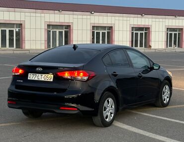 rent a car baku niva: Luxury_rentacar_023 avtomobillerin icaresi serfeli giymetnen