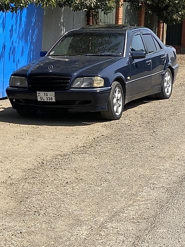 Mercedes-Benz: Mercedes-Benz sedan - Korpus: 4 qapılı sedan, tünd rəng - Salon — 14