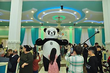 Animatorlar: Panda maskot Satilir 3 metr panda üzərində 2 batarya və charger — 4