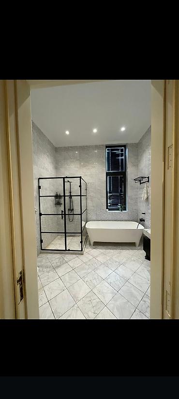 Duş kabinaları, arakəsmələr: Arakəsmə, Künc üçün — 7