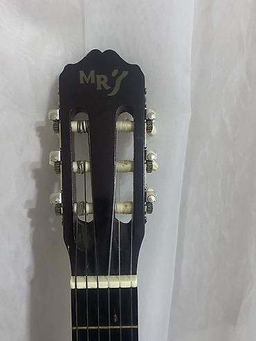 electro gitar: Klassik akustik gitara – MRJ brendi - Korpus: təbii ağac rəngli — 4