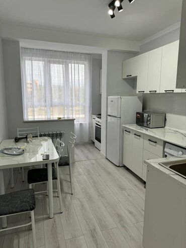 дешевые квартиры в оше: 1 комната, 36 м², Элитка, 3 этаж, Евроремонт