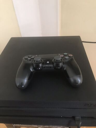 plestation: Playstation 4pro 1T yaddaş
orginal pult
HDMİ