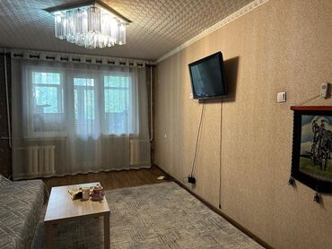 квартира студия с панорамными окнами: 3 комнаты, Агентство недвижимости, Без подселения, С мебелью полностью