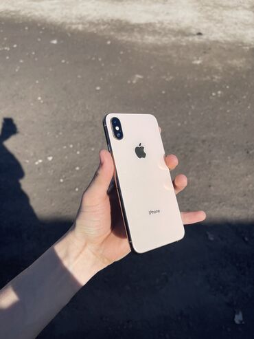 Apple iPhone: IPhone Xs, Б/у, 256 ГБ, Золотой, Чехол, 78 %