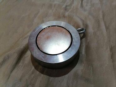 Ostali alati i mašine: **-Cena magneta je po komadu i u milimetrima . ** -Magneti kod mene — 9