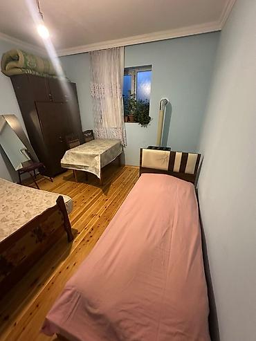 aff park: Ev Xırdalanda AAAF parkın arxasında yerləşir. Yeni təmirli evdir — 5
