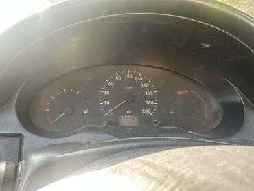 Nissan: Nissan Micra: 2002 г., 1.3 л, Механика, Бензин, Седан at lalafo.kg — 4 Nissan: Nissan Micra: 2002 г., 1.3 л, Механика, Бензин, Седан — 4