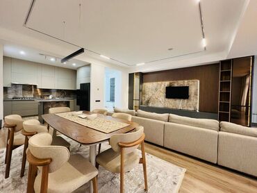 Долгосрочная аренда квартир: 4 комнаты, 165 м², Элитка, 13 этаж, Дизайнерский ремонт