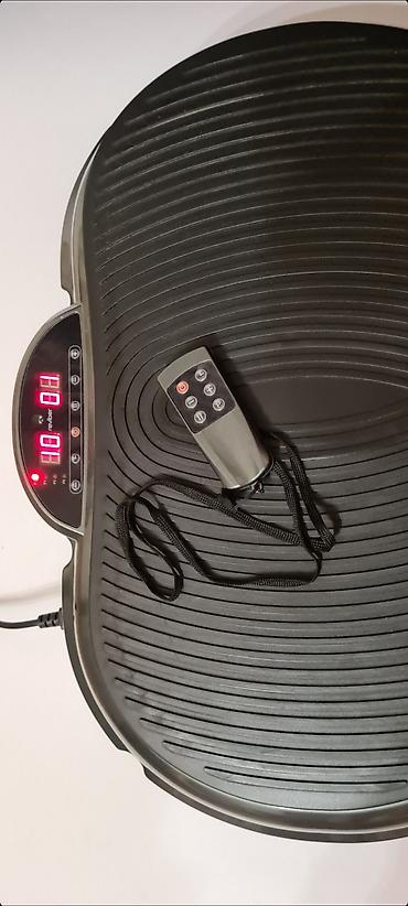 ★ Na prodaju Reviber Fusion Oscillating Vibration Plate Exerciser