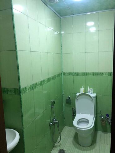 Uzunmüddətli kirayə mənzillər: Nəsimi rayonu, 4 mkr,Nəsimi metrosuna yaxındır. Mənzərəsi Heydər — 9